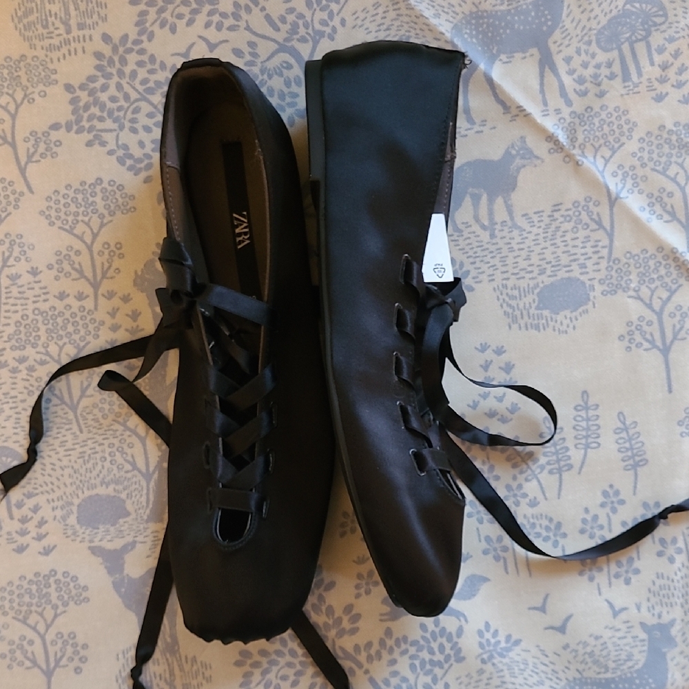 Zara Black Ribbon Flats - Picture 5 of 9